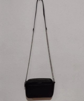 Bolso bandolera H&M negro