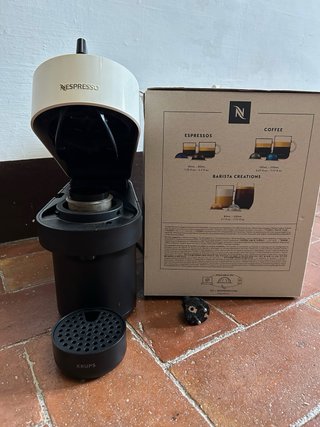 Cafetera Nespresso Krups Vertuo Pop.