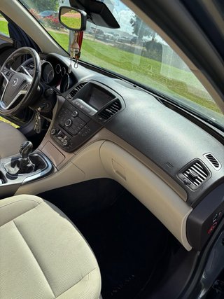 Opel Insignia 2012
