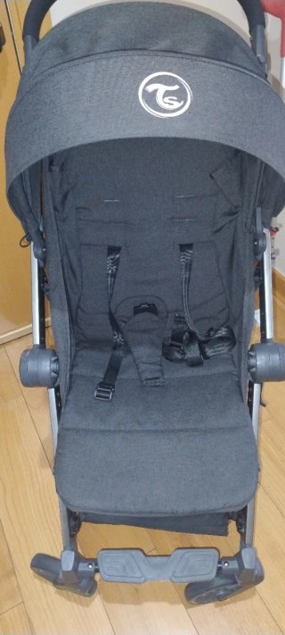 Silla de paseo Twistshake negra