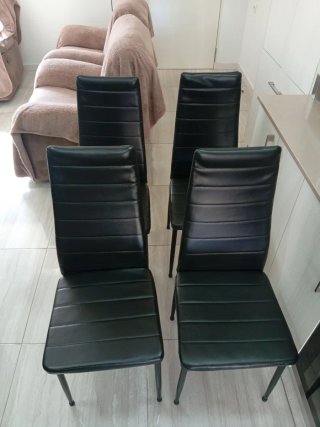 Sillas de cocina negras