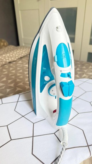 Plancha de Vapor Russell Hobbs Supreme Steam
