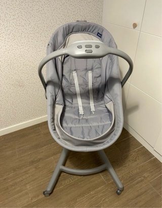 Cuna Chicco Babyhug 4 en 1 gris