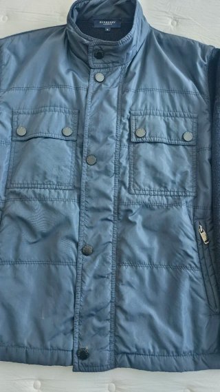 Chaqueta Burberry original.Talla L(6). Azul.