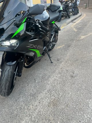 Kawasaki ZX6R 2025 - 4.636 km