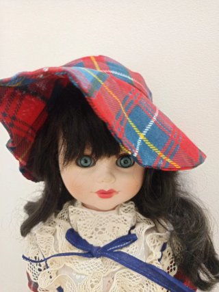 Bellissima bambola vintage scozzese
