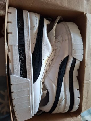 Zapatillas Puma MAYZE, Blancas y Negras
