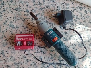 Atornillador eléctrico + soporte taladro