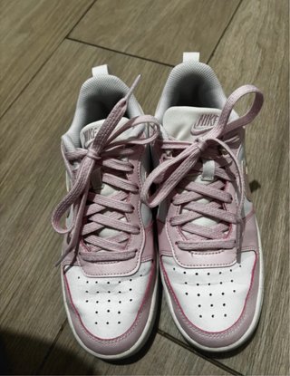 Deportivas Nike Rosa y Blancas