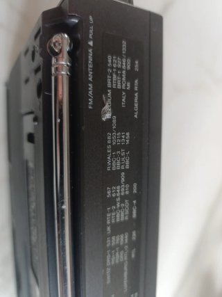 Sony ICF-2001 Receptor de Radio Portátil