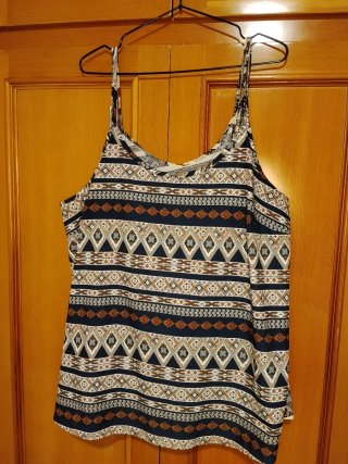 2 Blusas SHEIN LUNE