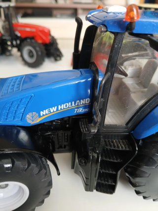 Siku New Holland 1:32 Tractor
