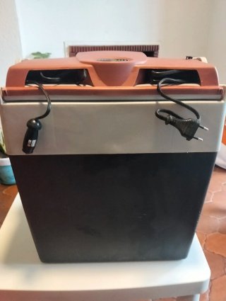 Nevera portátil eléctrica MOBICOOL 29L