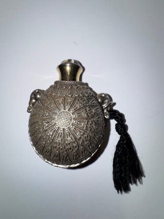 Recipiente decorativo antiguo