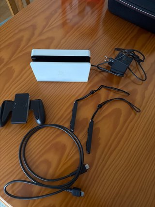 Nintendo Switch OLED Blanca y Negra