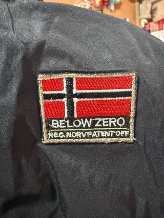Abrigo Geographical Norway Negro