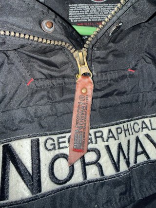 Abrigo Geographical Norway Negro