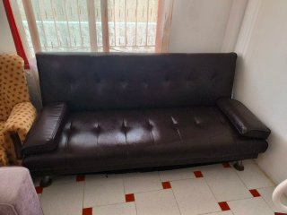 3 sofás, 1 convertible en cama