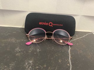 Gafas de sol Etnia Barcelona Morado/Rosa