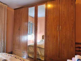 Cabecero cama 1,20 y mesita madera