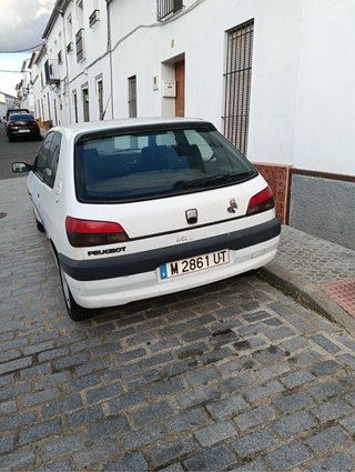 Peugeot 307 1992