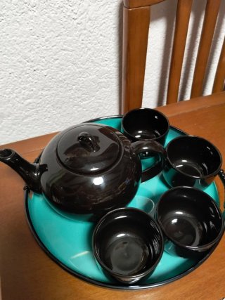 Juego de té negro y turquesa
