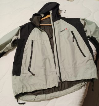 Cortavientos impermeable Mello's Talla L