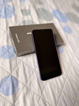 SAMSUNG S25 AZUL 256GB - COMO NUEVO