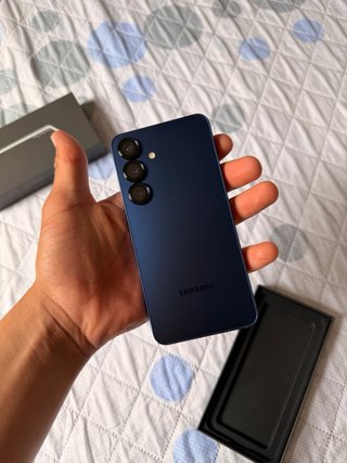 SAMSUNG S25 AZUL 256GB - COMO NUEVO