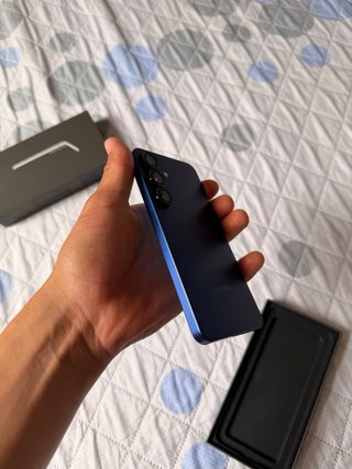 SAMSUNG S25 AZUL 256GB - COMO NUEVO