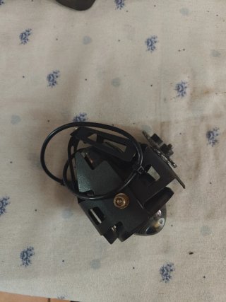 Focos LED Moto con Aro Amarillo