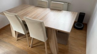 Mesa extensible y 4 sillas