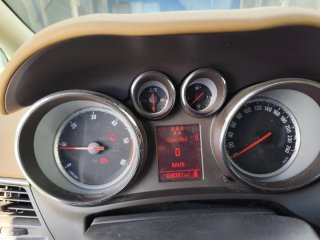 Opel Zafira Tourer 2012