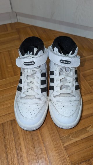 Adidas Forum Mid Blancas y Negras