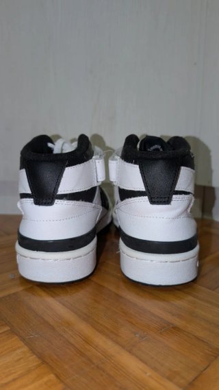 Adidas Forum Mid Blancas y Negras