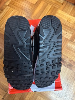 Nike Air Max 90 Negro y Gris