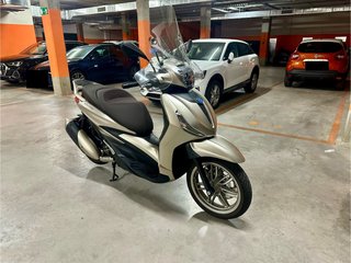 Piaggio Beverly 300 hpe