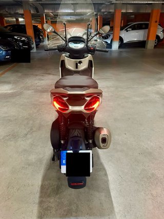 Piaggio Beverly 300 hpe