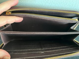 Cartera Louis Vuitton charol burdeos