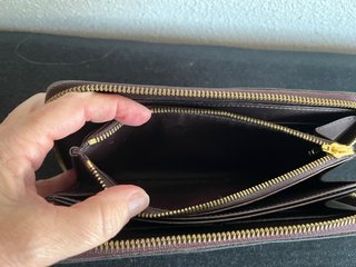 Cartera Louis Vuitton charol burdeos