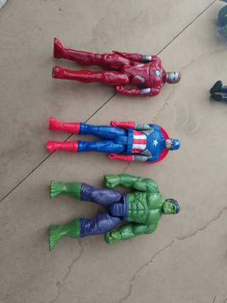 Muñecos Marvel: muñeco suelto 5€