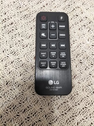 Barra de Sonido LG con Subwoofer Negro