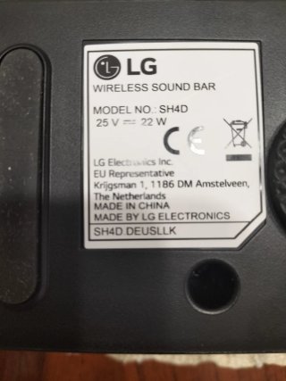 Barra de Sonido LG con Subwoofer Negro