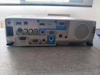 Proyector Epson H694B con mando y bolsa