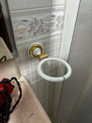 Accesorios Baño Oro y Blanco