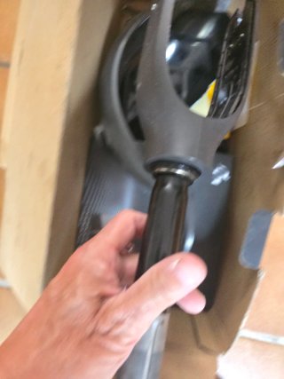 Patinete eléctrico con cargador