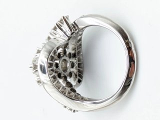 Anillo de platino con diamantes