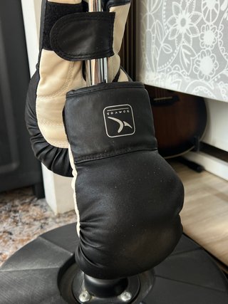 Set Boxeo Domyos: Saco y Guantes