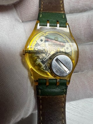 Swatch Reloj Oro y Verde