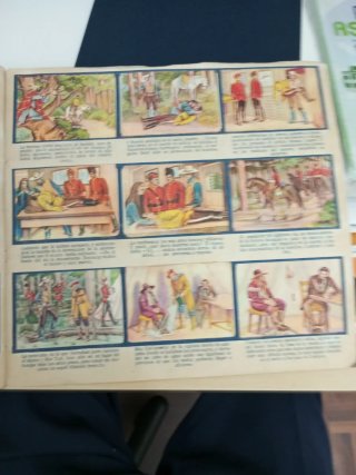 Álbum de cromos Policía Montada de Canadá